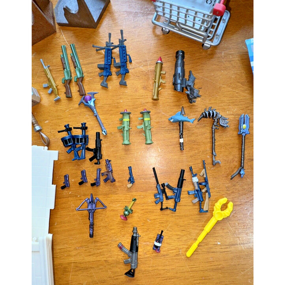 Fortnite Mixed Lot Toys, Figures, Weapons, Building Pieces, Cards SEE PICS - Picture 11 of 13